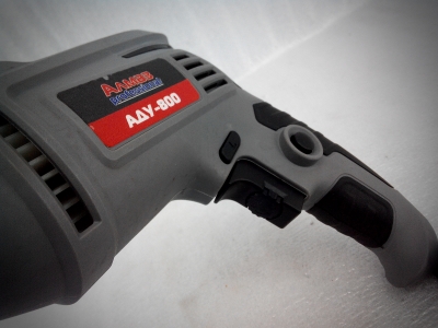 Дрель ударная Алмаз АДУ-800